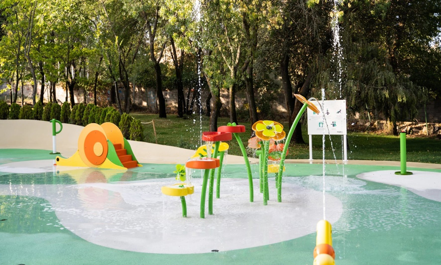 sàn cao su sân chơi nước