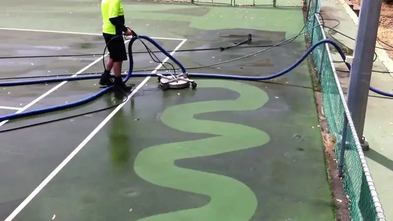 Bảo dưỡng vệ sinh sân Tennis