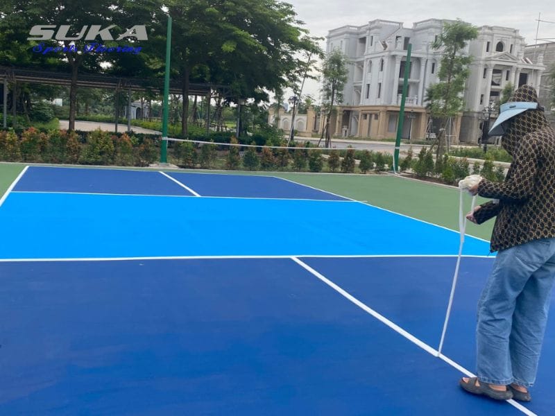 quy định an toàn khi thi công sơn sân pickleball