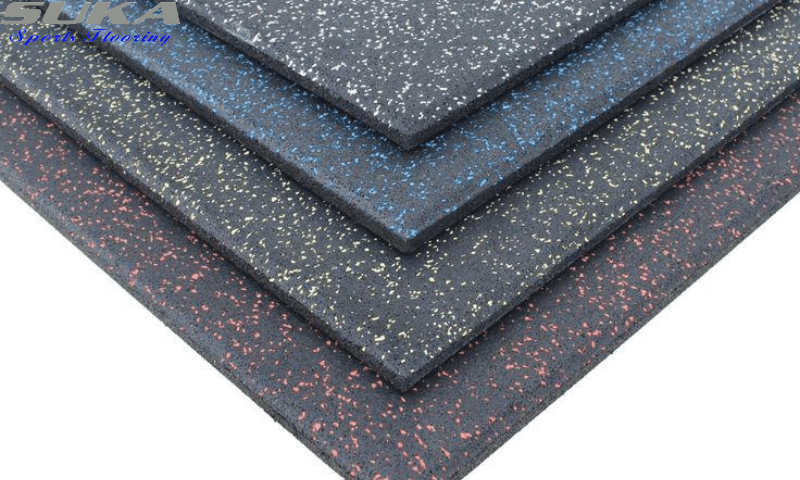 Gạch cao su là loại vật liệu dạng tấm được sản xuất chủ yếu từ các hạt cao su tái chế (SBR) hoặc cao su tổng hợp cao cấp (EPDM)